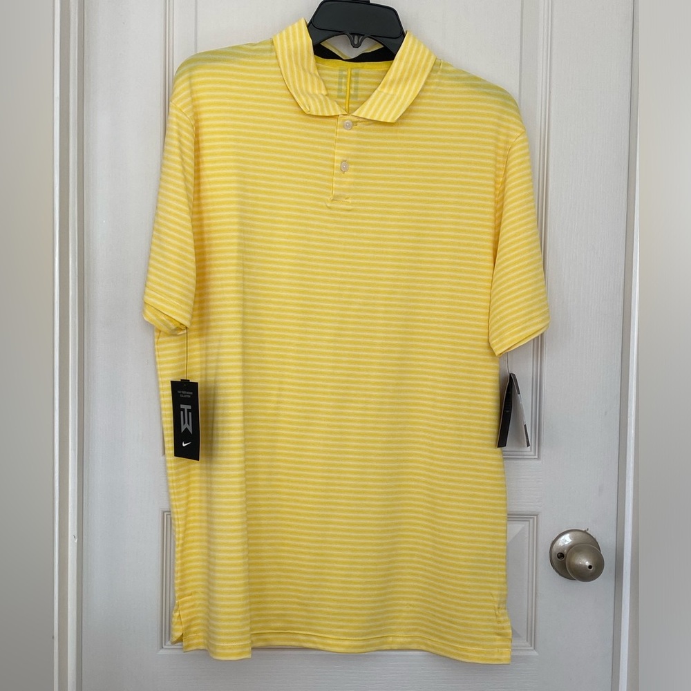 Men's Nike Golf Tiger Woods Yellow Polo, Size M, Brand NEW